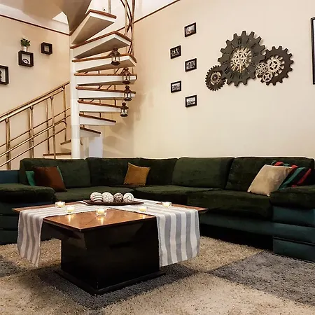 Penthouse Dondukov Apartment