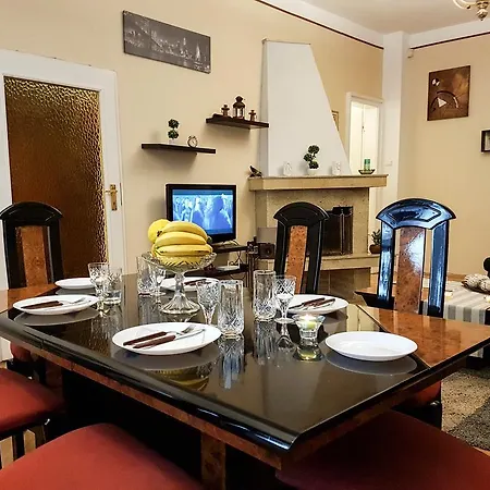 Penthouse Dondukov Apartment